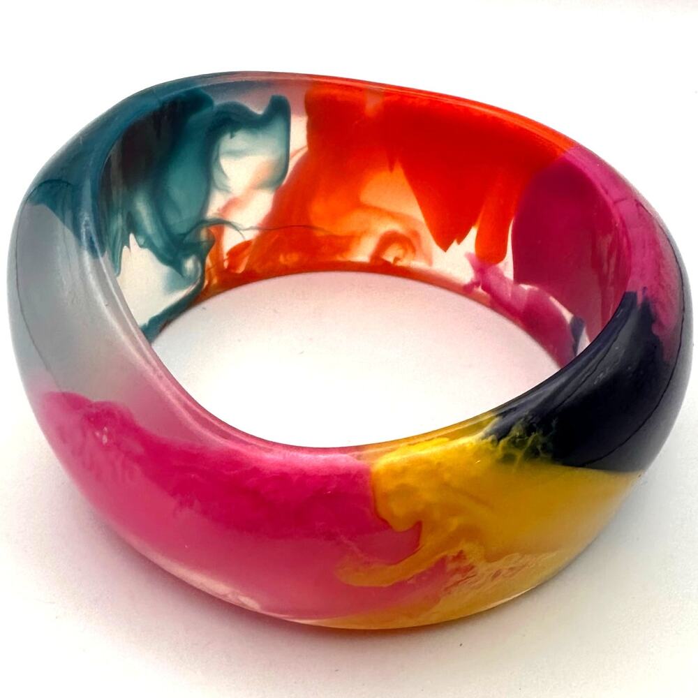 Rainbow Swirl Lucite Bangle Bracelet Heavy Chunky Jewelry Shiny 60s 70s Retro